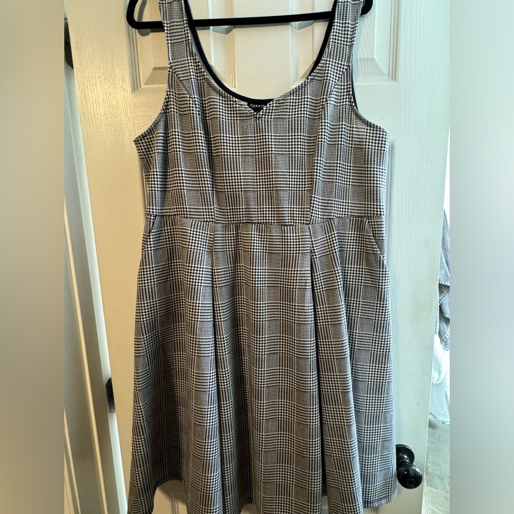Torrid Houndstooth Dress with pockets